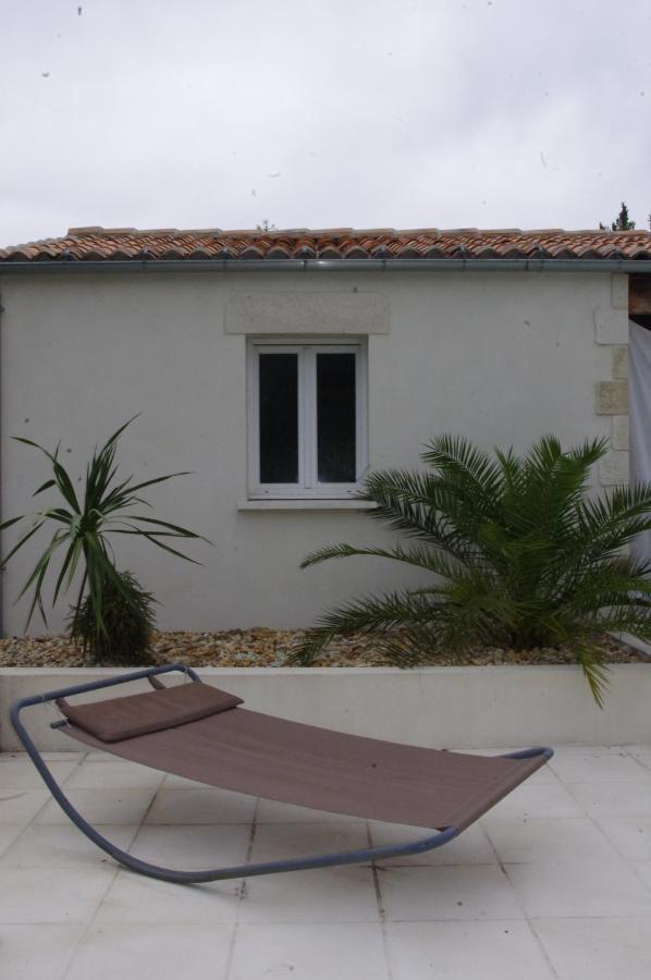 Le Clos Des Oiseaux Saintes Dış mekan fotoğraf