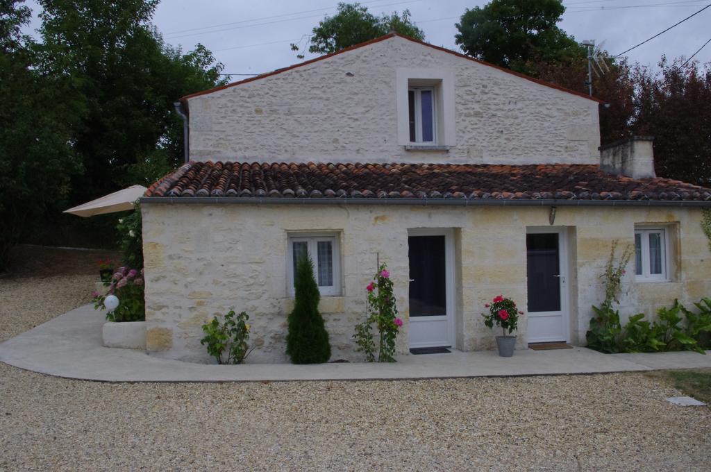 Le Clos Des Oiseaux Saintes Dış mekan fotoğraf